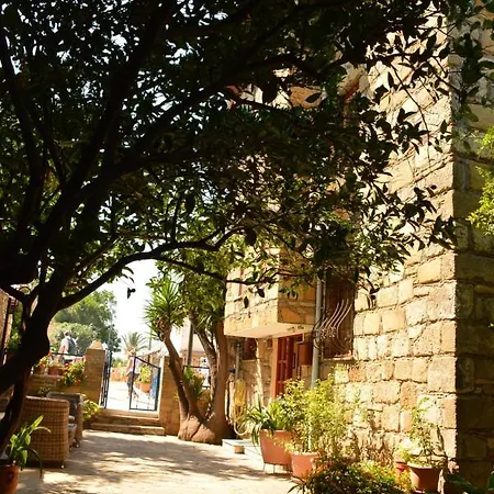 Nar Butik מלון